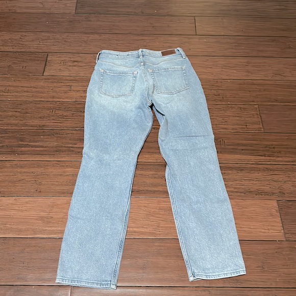 Hollister Mom Jeans - Picture 5 of 6